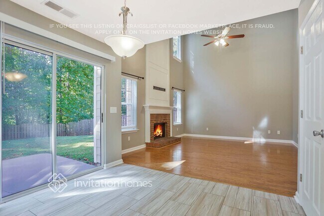 Photo - 3417 Sandlake Dr SW