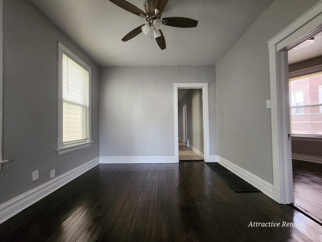 Photo - 7632 S Drexel Ave Unit 2