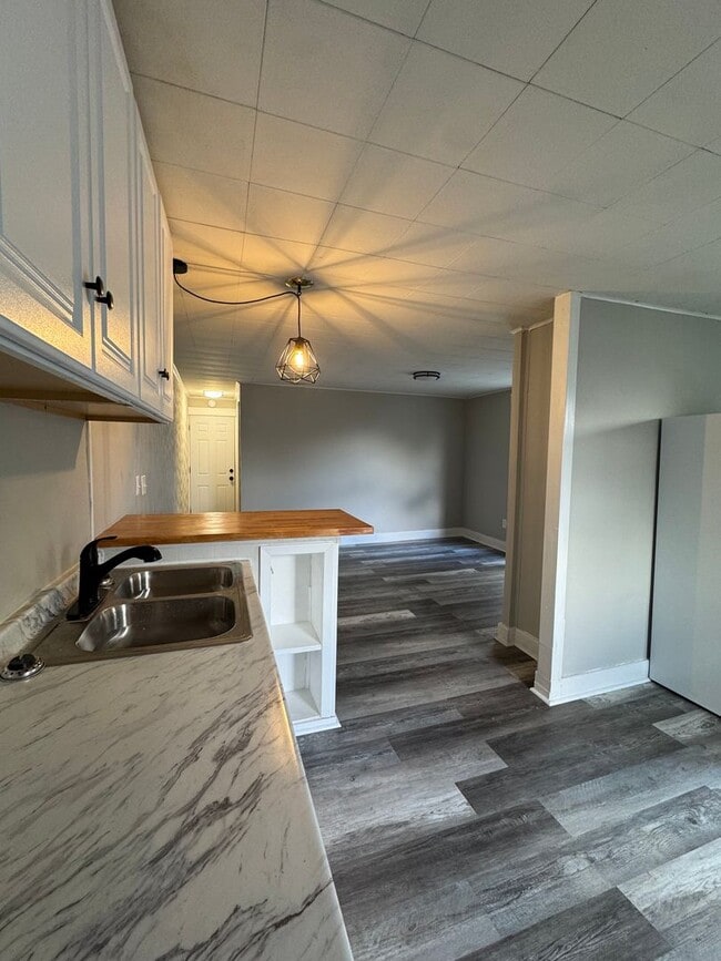 Photo - 2424-2426 Wayne Avenue Unit 2424 Wayne Avenue #1