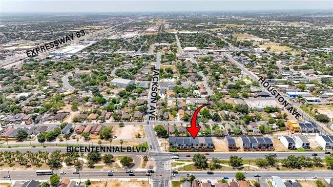 914 S Bicentennial Blvd