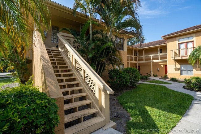 Building Photo - 4791 Via Palm Lakes Unit 1709