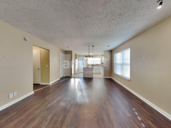 Photo - 1700 Stone Hollow Ct