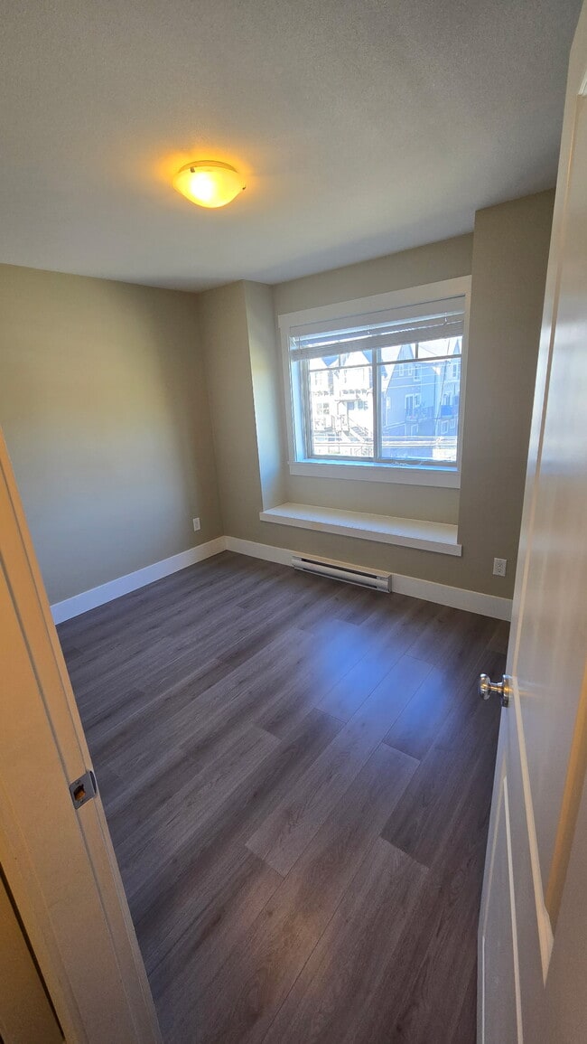 Photo - 7168 Stride Ave