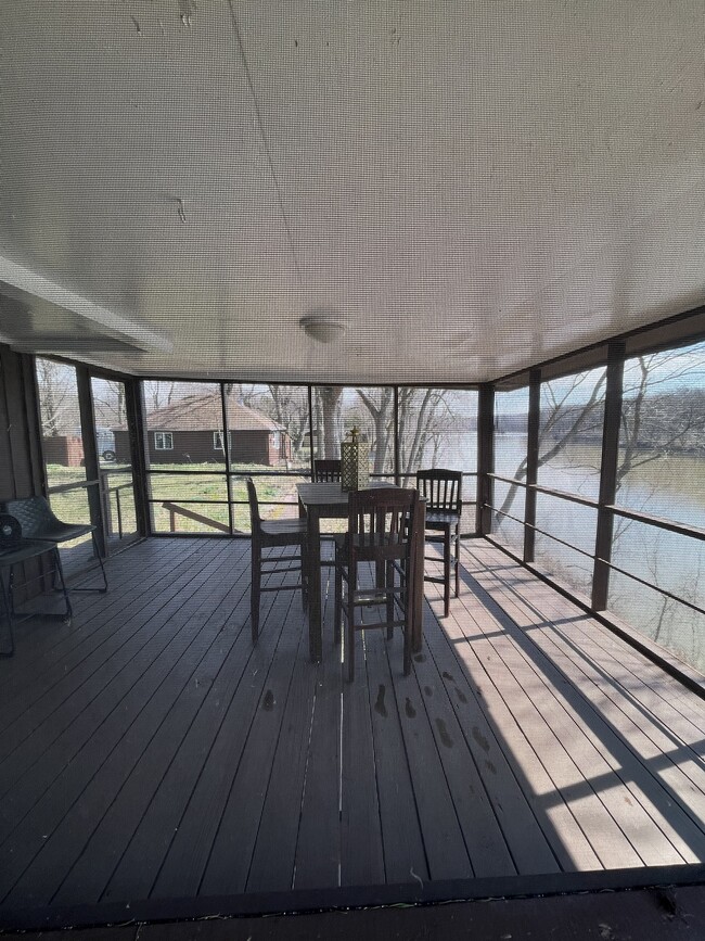 Photo - 2645 S River Rd