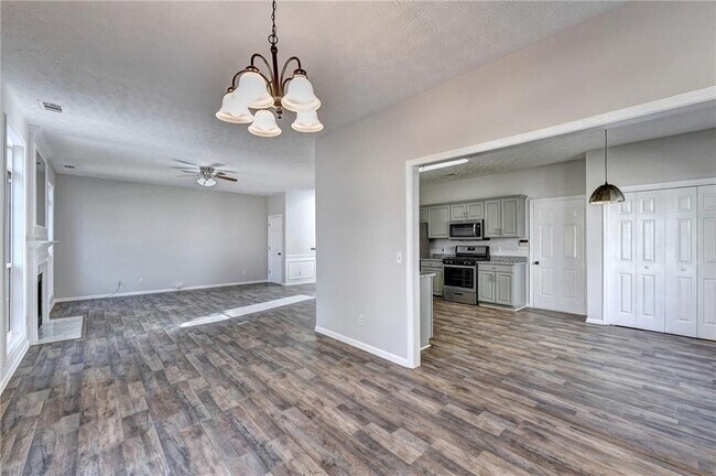 Photo - 3290 Serenade Ct