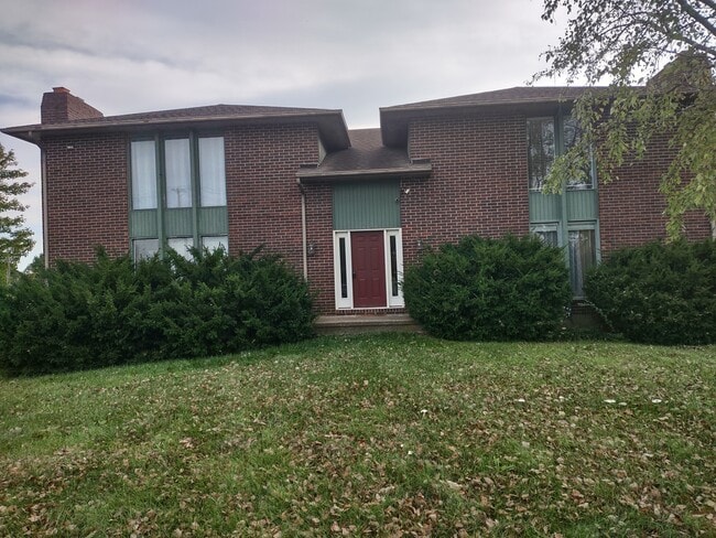 Building Photo - 332 Southampton Dr Unit #2
