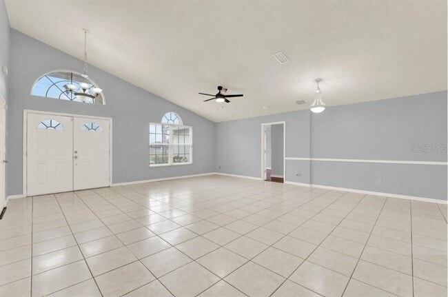 Photo - 7619 Georgeann St