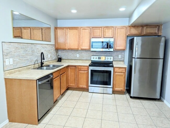 Photo - 118 1810 N