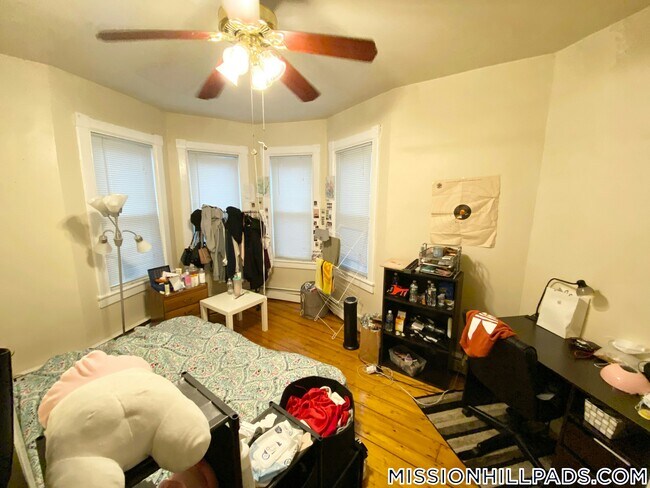 Photo - 19 Sachem St Unit 1