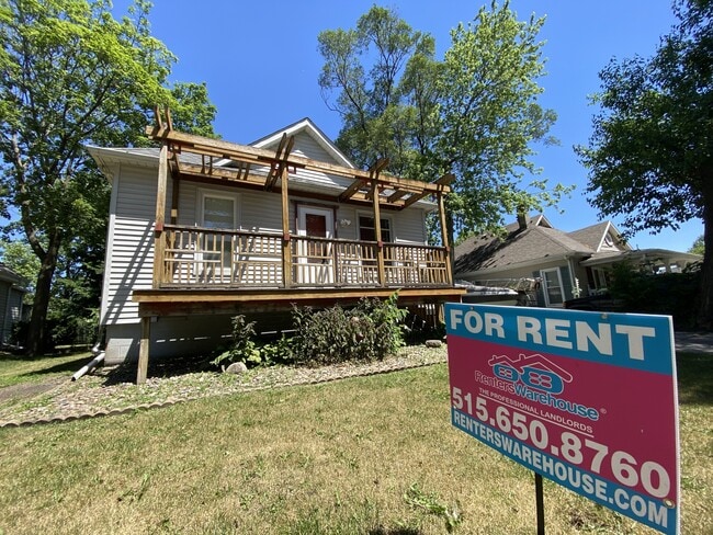 Building Photo - 409 2nd St Rental