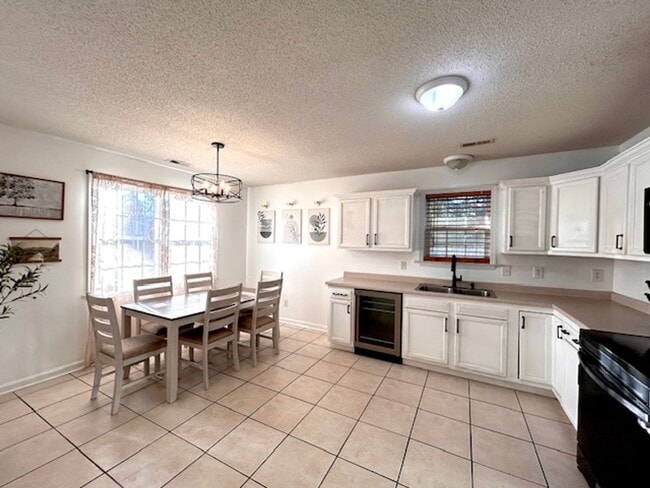 Photo - Welcome to Sabiston Height!