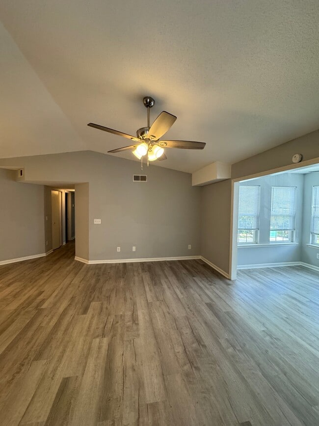 Building Photo - 8546 Hopkins Cir Rental