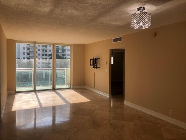 Photo - 3000 S Ocean Dr Unit 322
