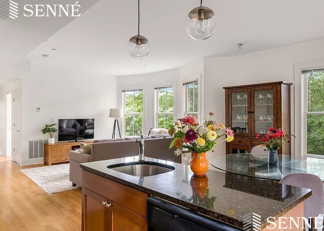 Photo - 18 Whitney Ave Unit 5