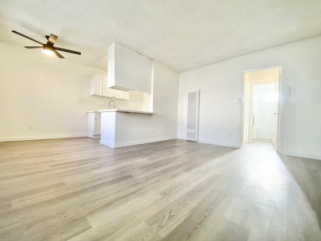 Building Photo - 21 Thornton Ave Unit 7 Rental