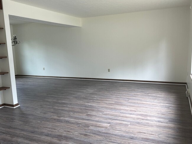 Photo - 153 Spruce Valley Dr