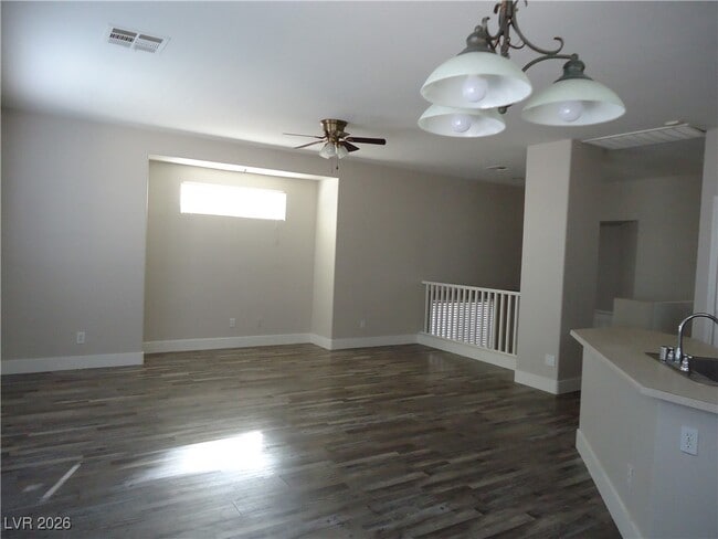 Photo - 7020 Flowering Willow St