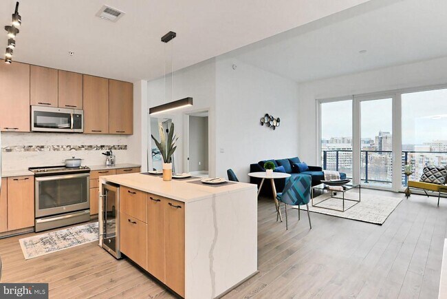 Photo - 1897 Oracle Way Unidad VARIES