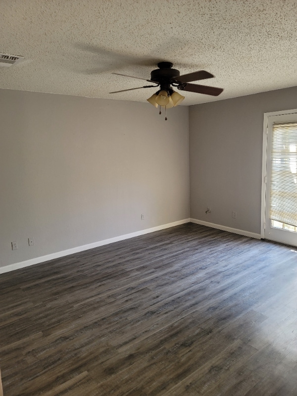 Photo - 9623 Walnut St Unidad 8106