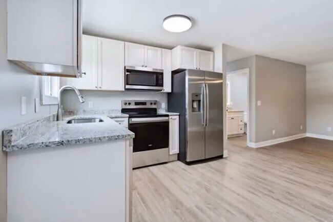 56 Hopewell Church Rd Unit 8