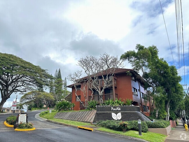 Building Photo - PUU IKI at Puu Alii, Kaneohe - Newly Reno... Rental