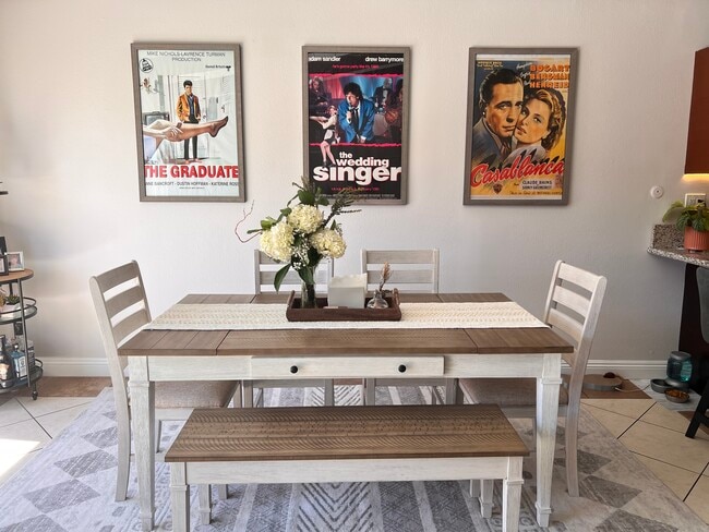 Photo - 7924 Woodman Ave Unidad 35
