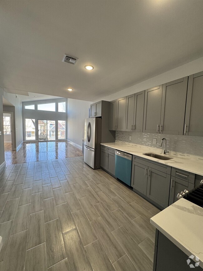 Building Photo - 832 S 19th St Unit 3-R Rental