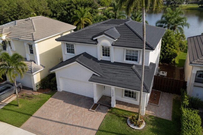 Building Photo - 10956 NW 73rd St