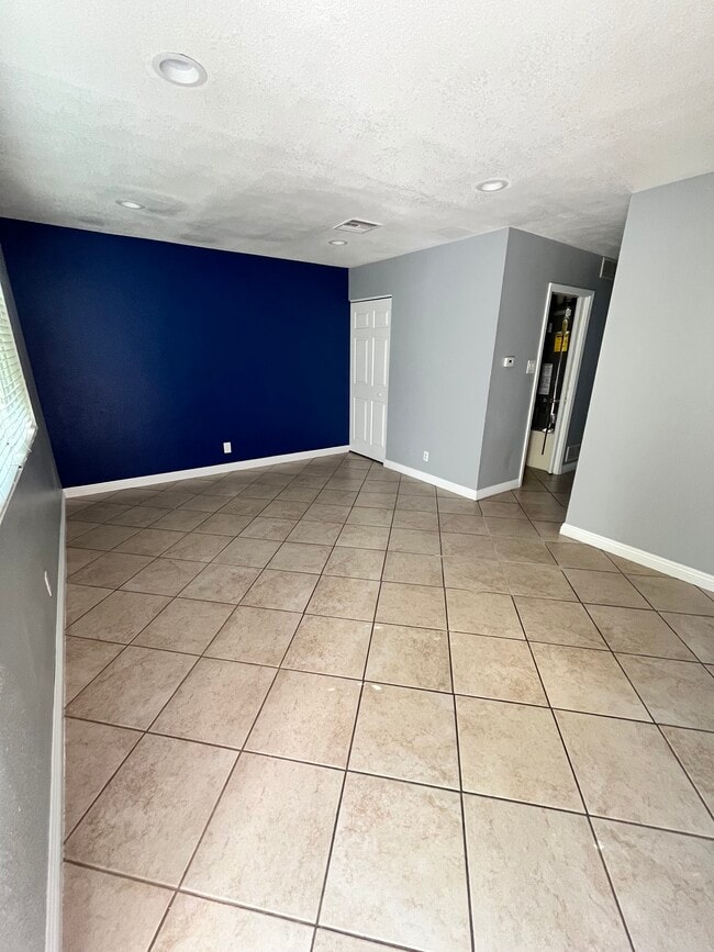 Photo - 1777 Mitchell Ave
