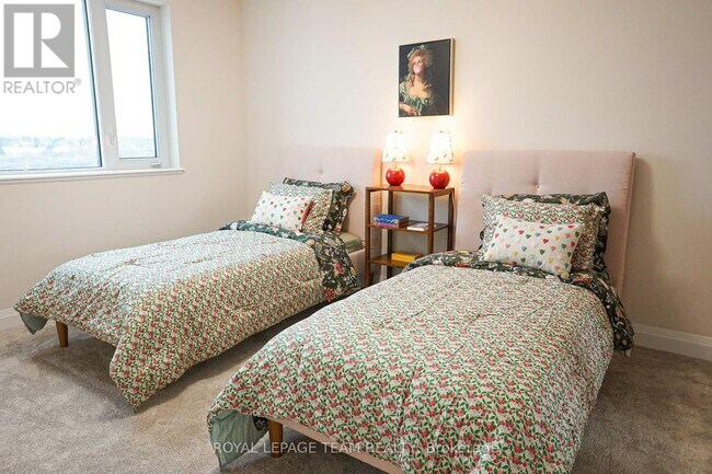 Photo - 1050 Canadian Shield Ave Unit 229