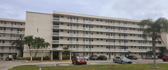 Photo - 2861 Leonard Dr Condo Unit F412