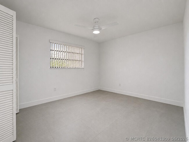 2152 SW 72nd Ave