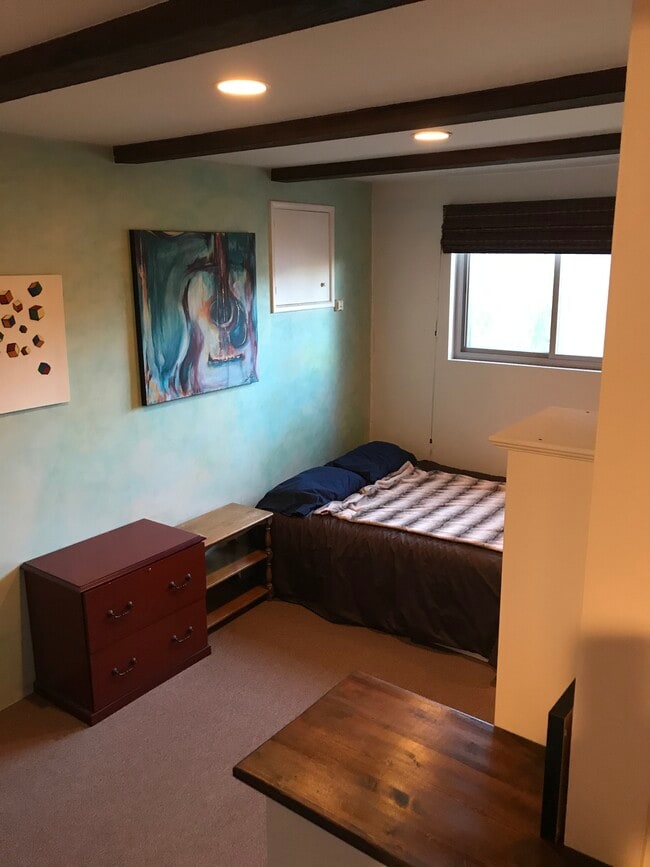 Photo - 7221 Earldom Ave