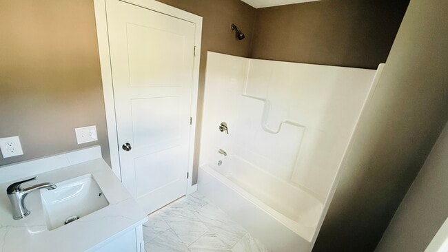 Photo - 60 Richards St Condo Unit C