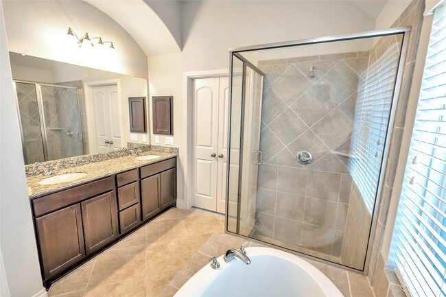 Photo - 2911 River Flower Ln