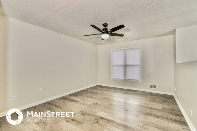 Photo - 9104 Royal Oak Dr