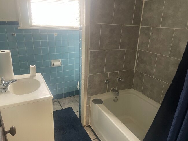 Photo - 223 S Phoenix Ave