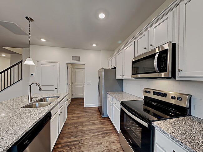 Photo - 3204 Brierhill Rd