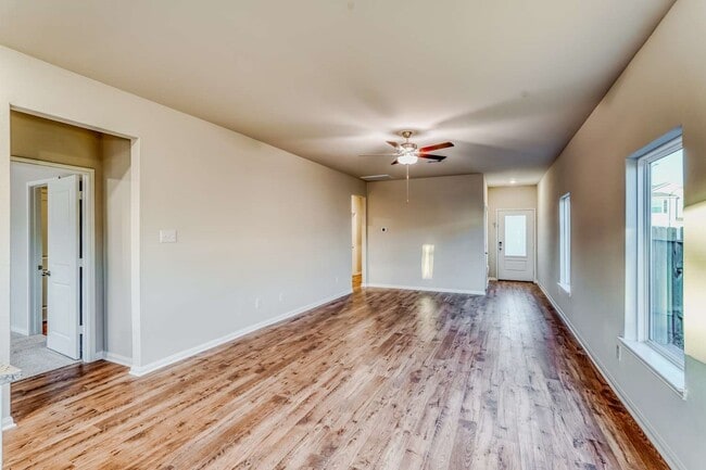 Photo - 8204 Burnt Orchid Dr