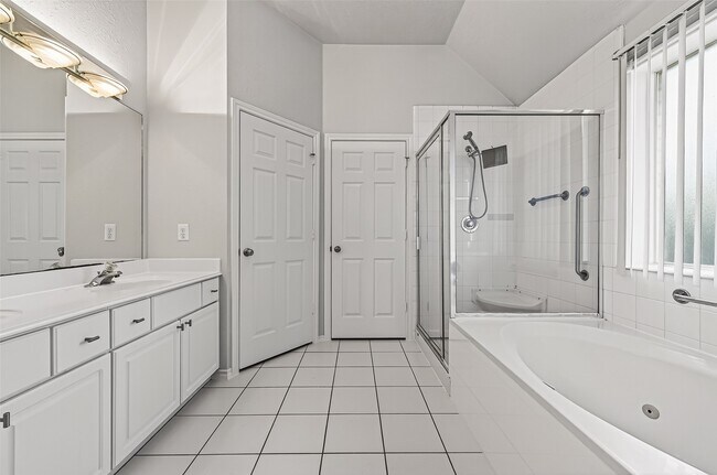 Photo - 3314 Zubin Ln