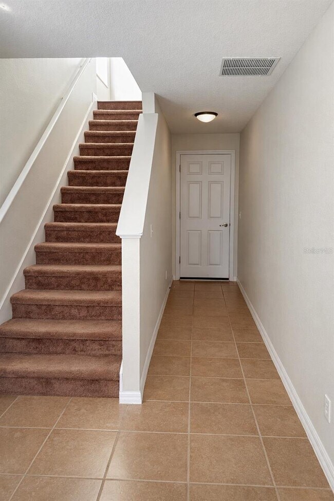 Photo - 1525 Cloverbay Ln