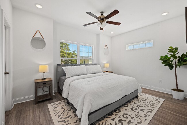 Photo - 404 6th Ave N