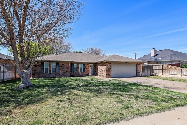 Photo - Beautiful 4 bedroom rental in Puckett West!