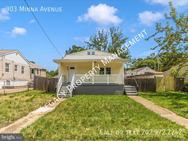 Building Photo - 903 Minna Ave