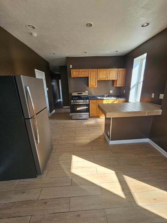 Building Photo - 116 10th St Rental