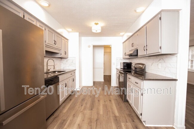 Photo - 2838 White Chapel Dr