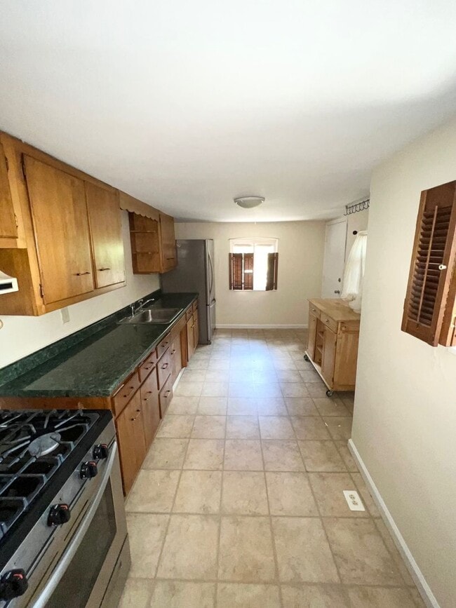 Photo - SPACIOUS 2 or 3 BEDROOM HOME IN THE HEART OF BLOOMFIELD!