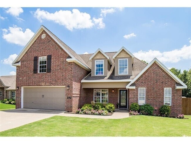 Building Photo - 3507 SW Briar Creek Ave Rental