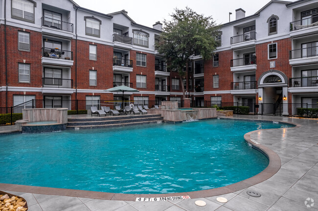 Resort-Style Pool