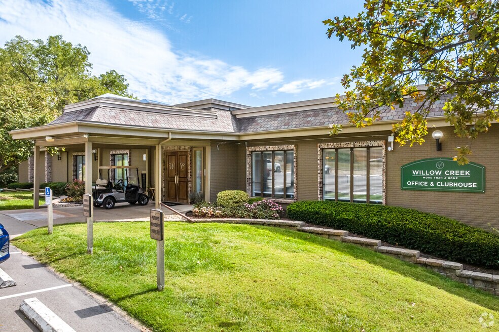 Leasing Office